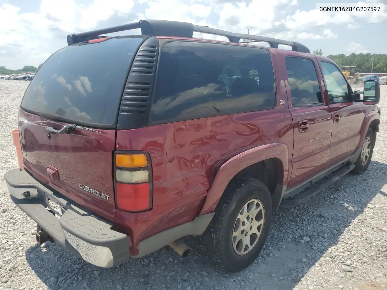 2004 Chevrolet Suburban K1500 VIN: 3GNFK16Z84G207597 Lot: 61999745
