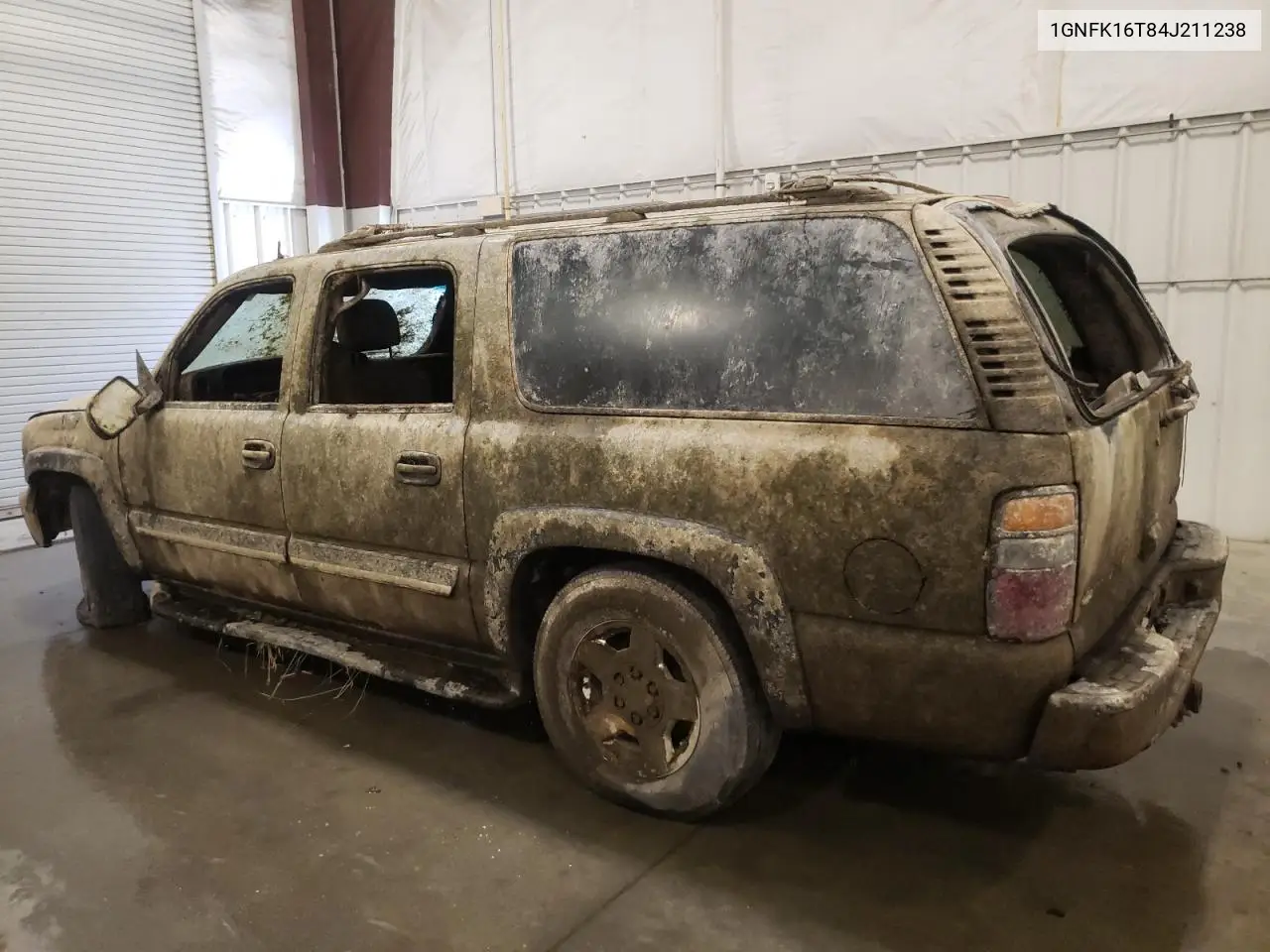 2004 Chevrolet Suburban K1500 VIN: 1GNFK16T84J211238 Lot: 62855065