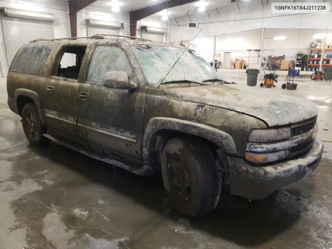 2004 Chevrolet Suburban K1500 VIN: 1GNFK16T84J211238 Lot: 62855065