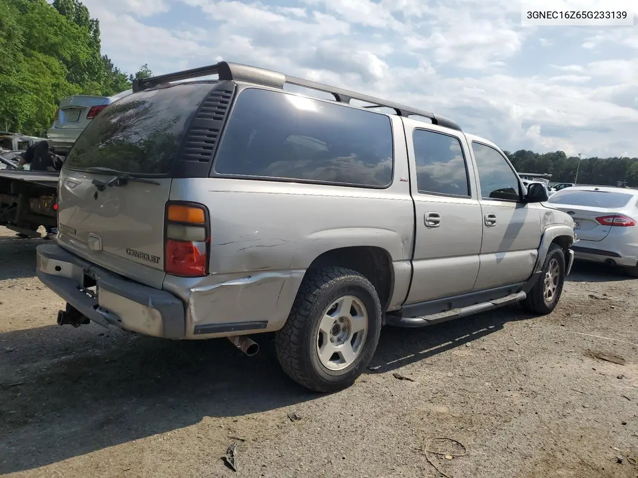 2005 Chevrolet Suburban C1500 VIN: 3GNEC16Z65G233139 Lot: 52159534