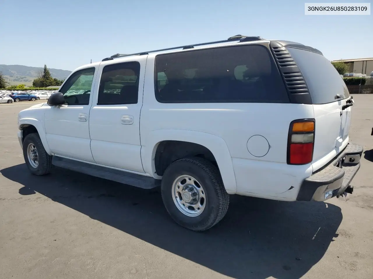 2005 Chevrolet Suburban K2500 VIN: 3GNGK26U85G283109 Lot: 55499715
