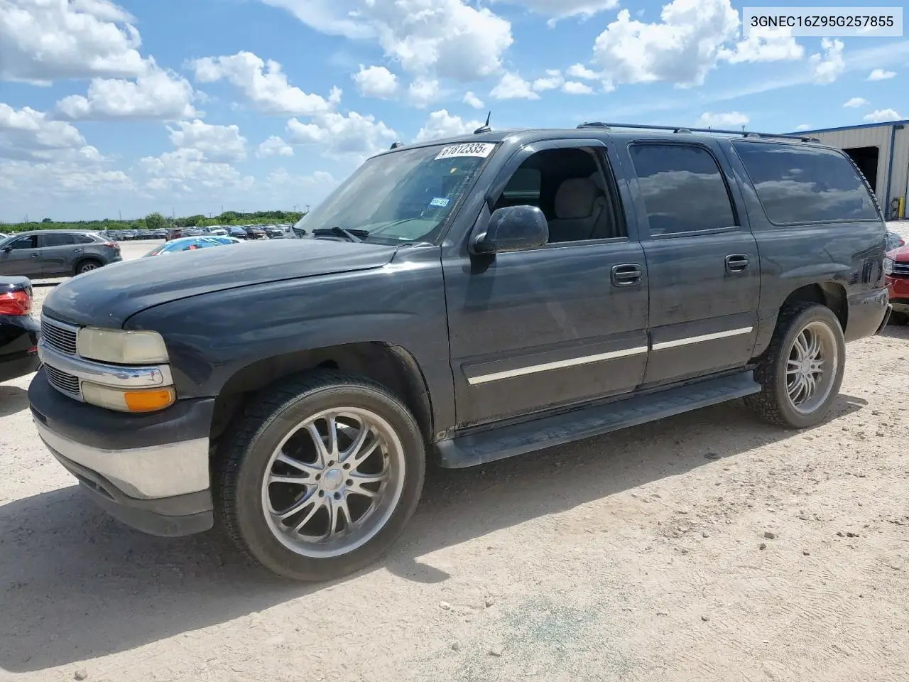 2005 Chevrolet Suburban C1500 VIN: 3GNEC16Z95G257855 Lot: 61812335