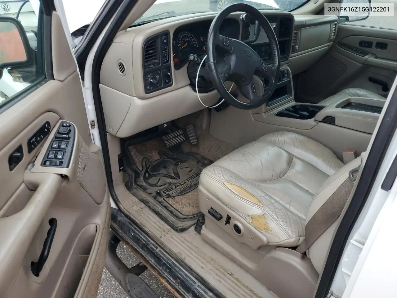 2005 Chevrolet Suburban K1500 VIN: 3GNFK16Z15G122201 Lot: 62284695