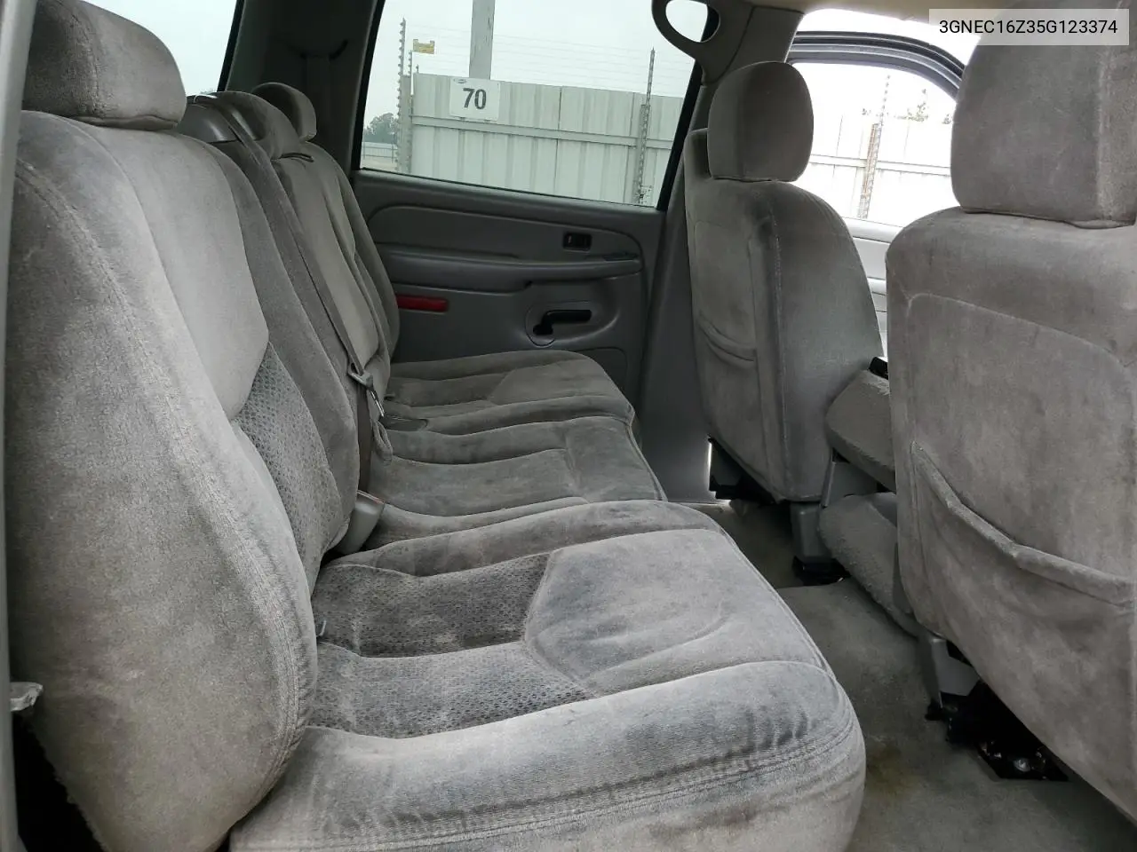 2005 Chevrolet Suburban C1500 VIN: 3GNEC16Z35G123374 Lot: 62396585