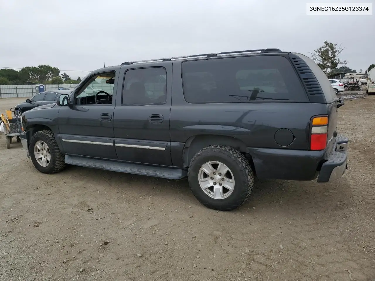2005 Chevrolet Suburban C1500 VIN: 3GNEC16Z35G123374 Lot: 62396585