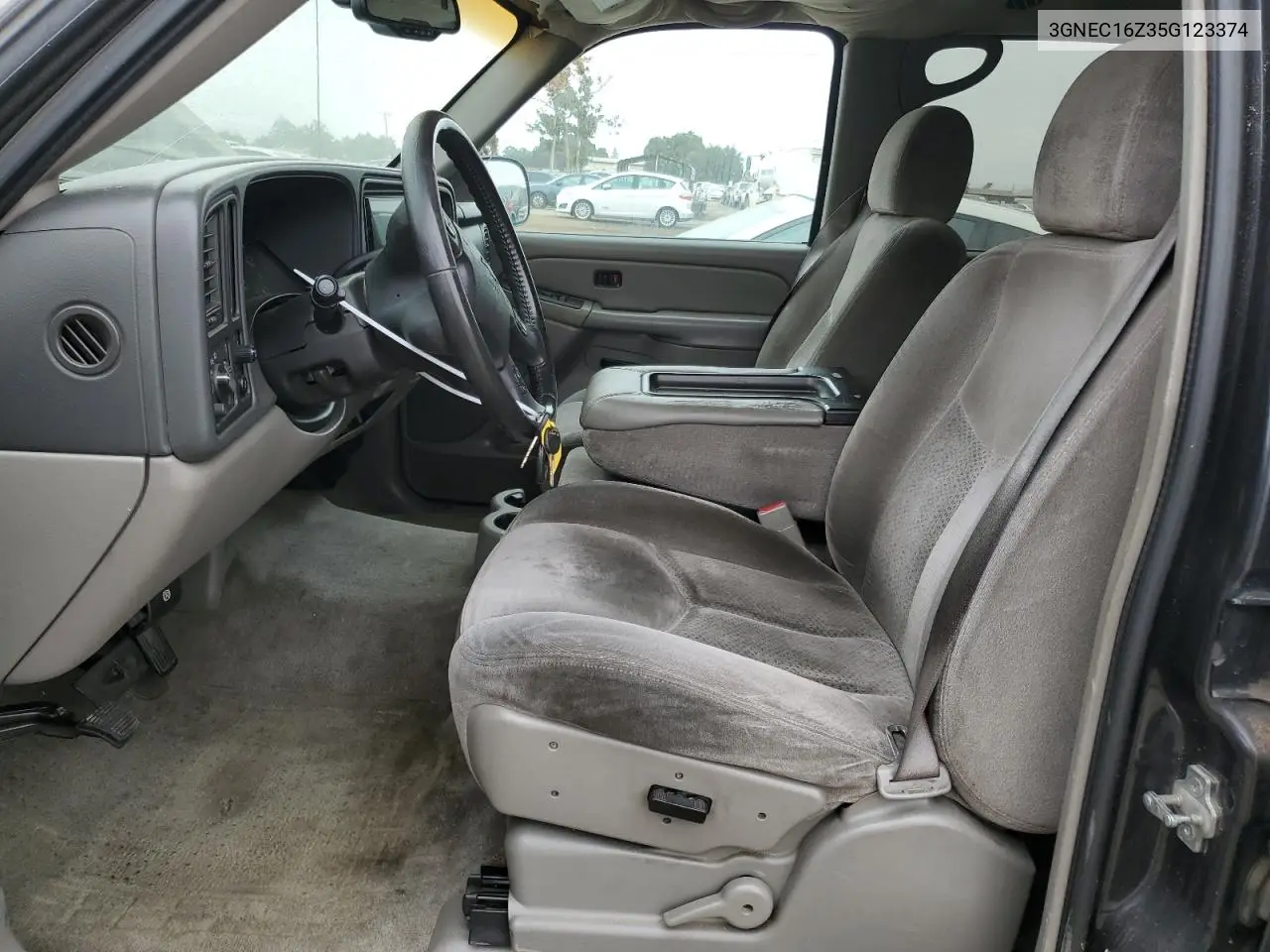 2005 Chevrolet Suburban C1500 VIN: 3GNEC16Z35G123374 Lot: 62396585