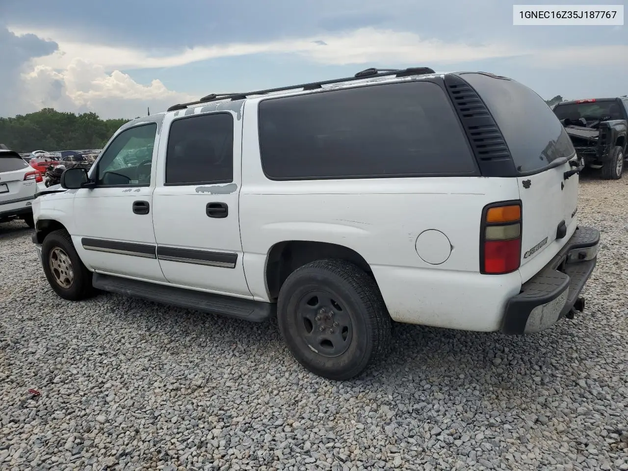 2005 Chevrolet Suburban C1500 VIN: 1GNEC16Z35J187767 Lot: 62494475