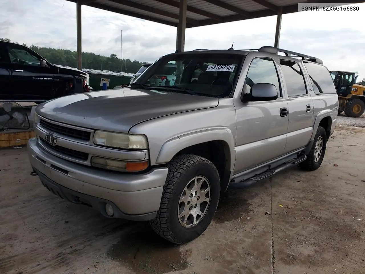 2005 Chevrolet Suburban K1500 VIN: 3GNFK16ZX5G166830 Lot: 62769755