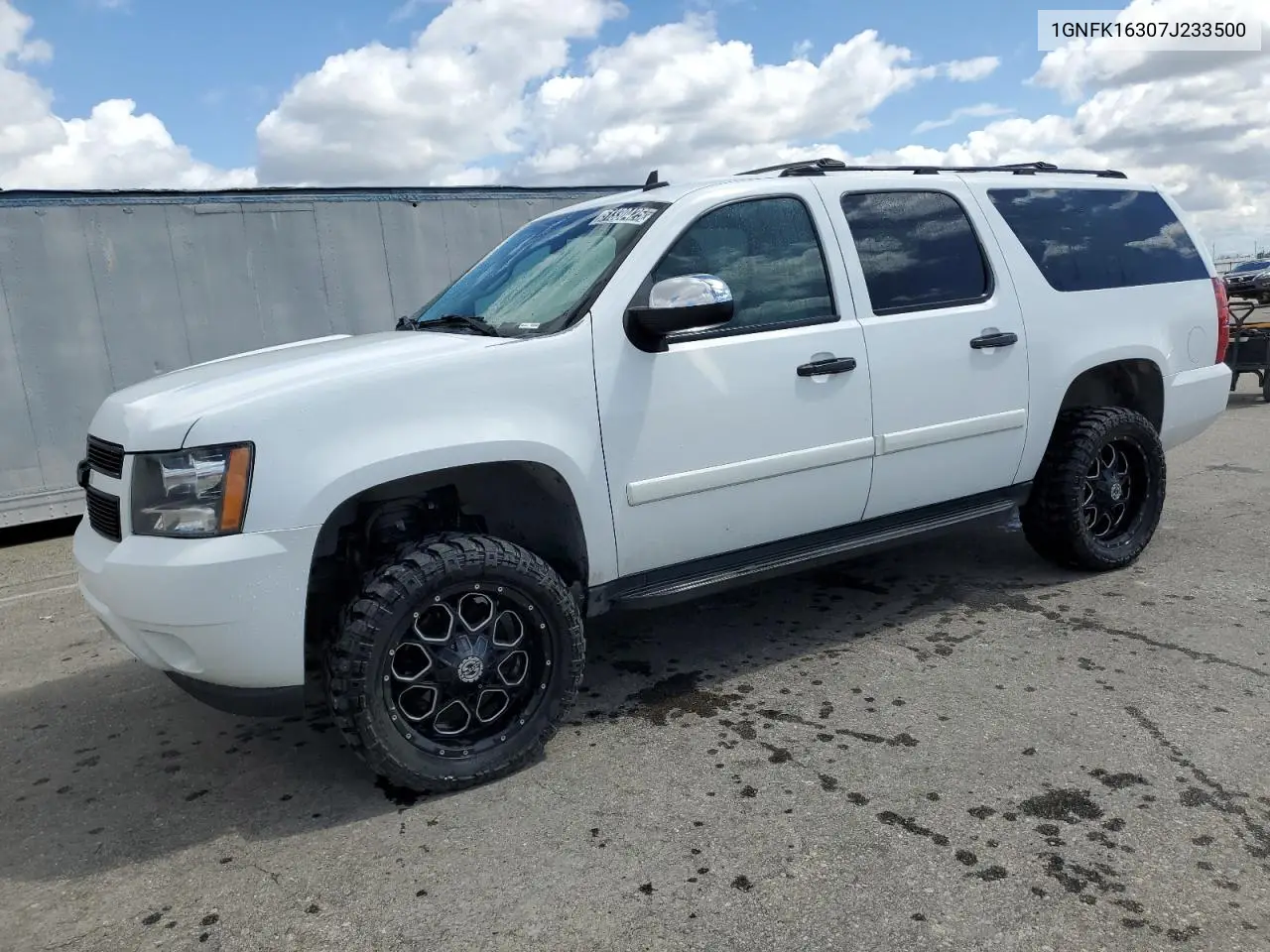 2007 Chevrolet Suburban K1500 VIN: 1GNFK16307J233500 Lot: 51330425