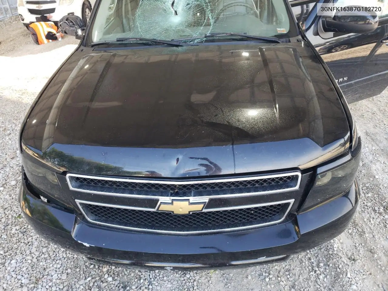 2007 Chevrolet Suburban K1500 VIN: 3GNFK16387G182720 Lot: 55704695