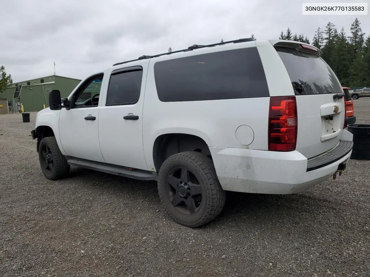 2007 Chevrolet Suburban K2500 VIN: 3GNGK26K77G135583 Lot: 57054455