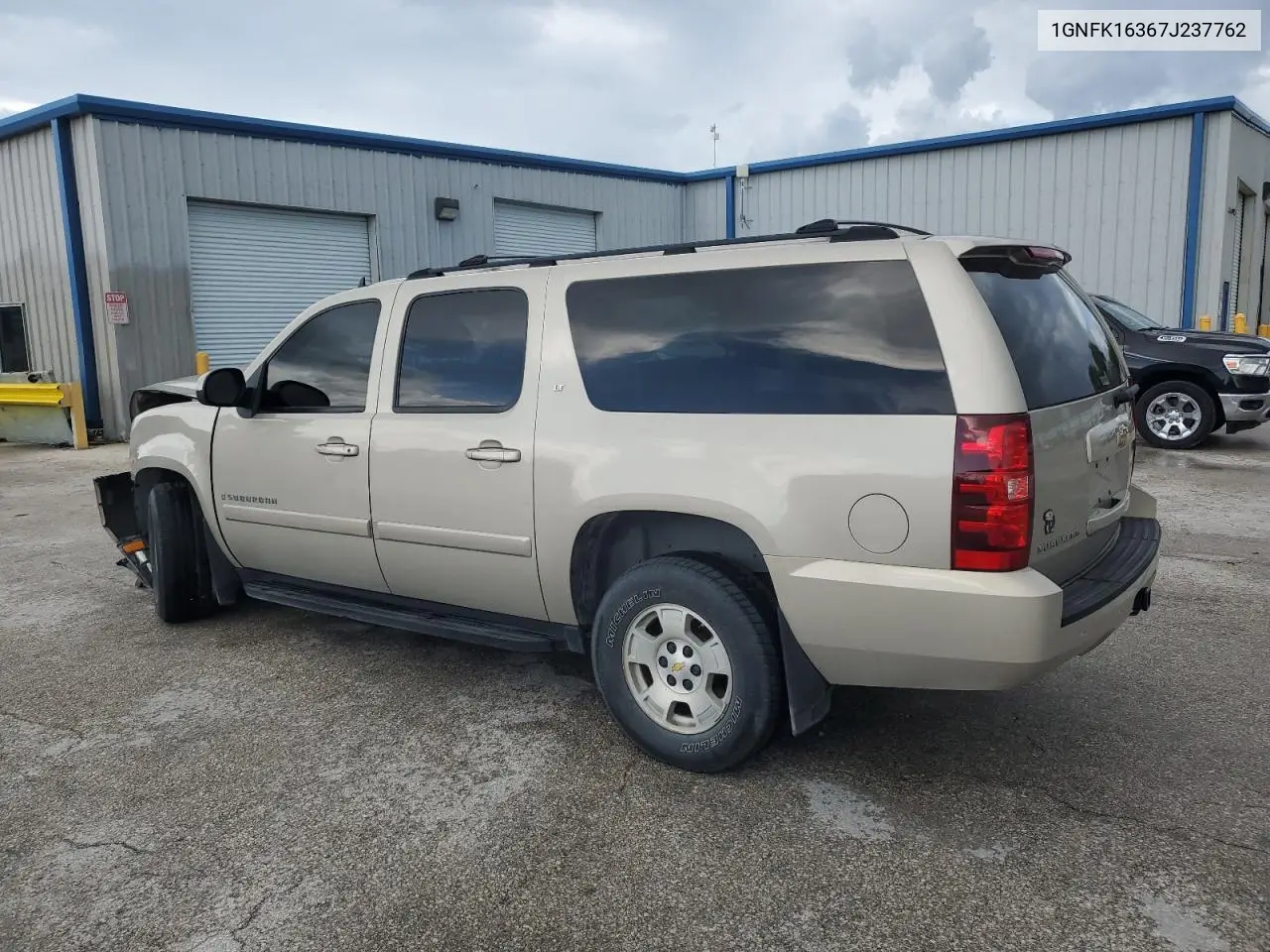 2007 Chevrolet Suburban K1500 VIN: 1GNFK16367J237762 Lot: 58504085