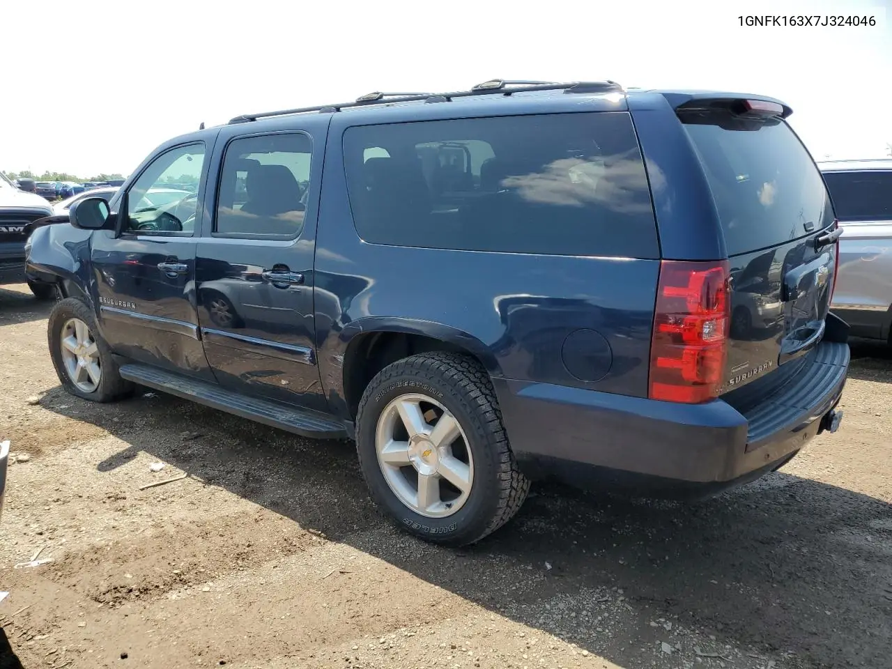 2007 Chevrolet Suburban K1500 VIN: 1GNFK163X7J324046 Lot: 61678075
