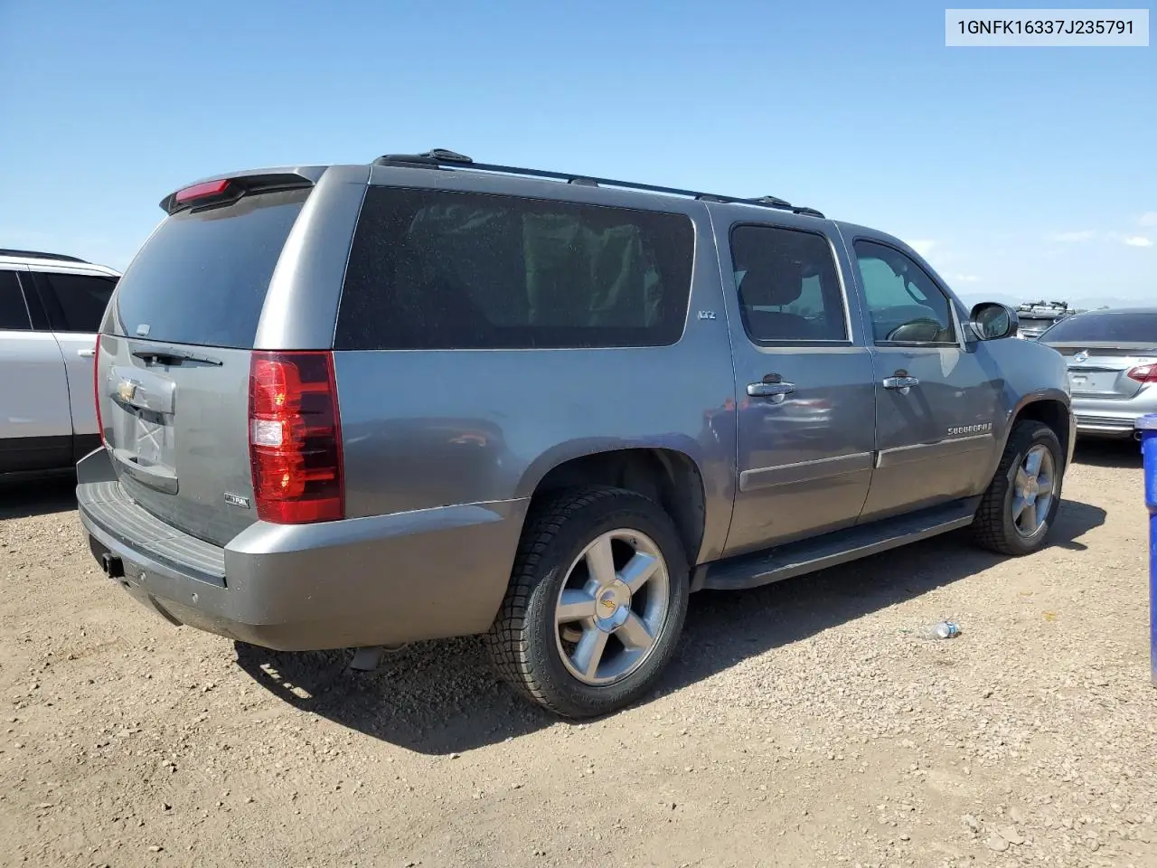 2007 Chevrolet Suburban K1500 VIN: 1GNFK16337J235791 Lot: 62310245