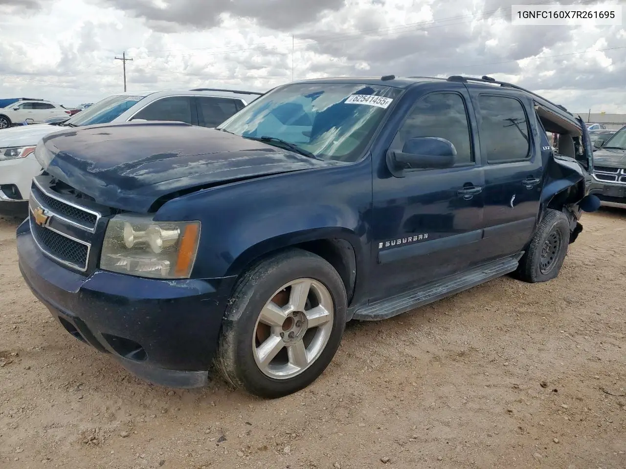 2007 Chevrolet Suburban C1500 VIN: 1GNFC160X7R261695 Lot: 62541455