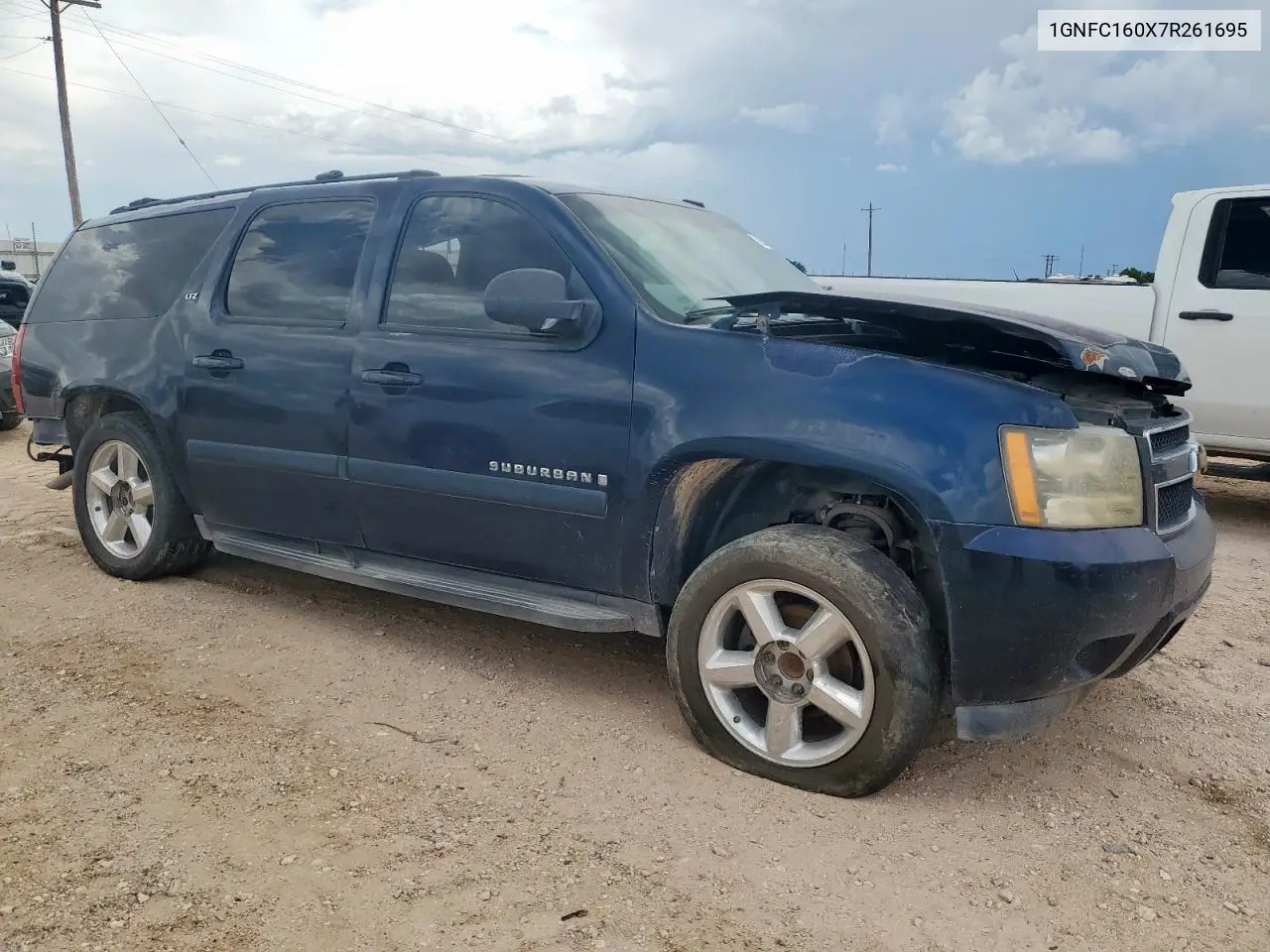 2007 Chevrolet Suburban C1500 VIN: 1GNFC160X7R261695 Lot: 62541455