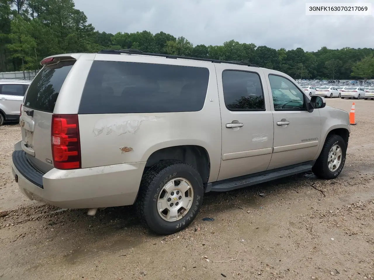 2007 Chevrolet Suburban K1500 VIN: 3GNFK16307G217069 Lot: 62962165