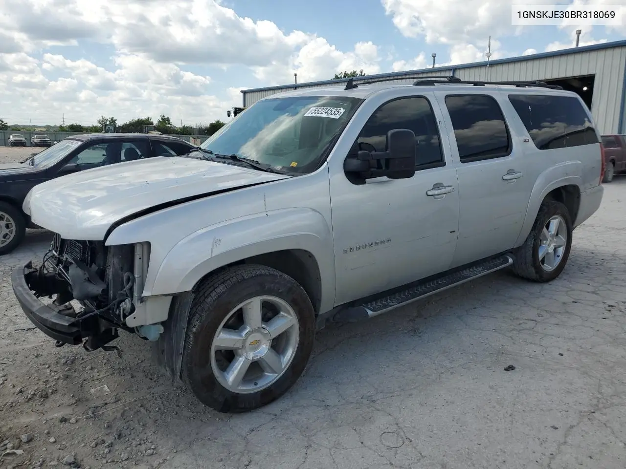 2011 Chevrolet Suburban K1500 Lt VIN: 1GNSKJE30BR318069 Lot: 55224535