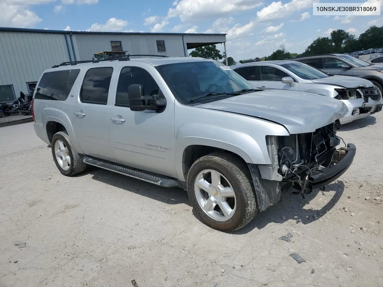 2011 Chevrolet Suburban K1500 Lt VIN: 1GNSKJE30BR318069 Lot: 55224535