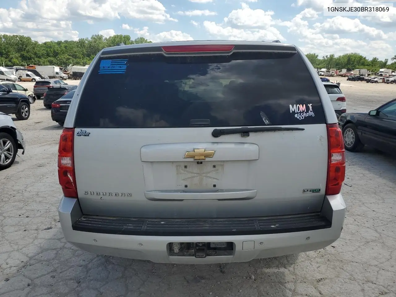 2011 Chevrolet Suburban K1500 Lt VIN: 1GNSKJE30BR318069 Lot: 55224535