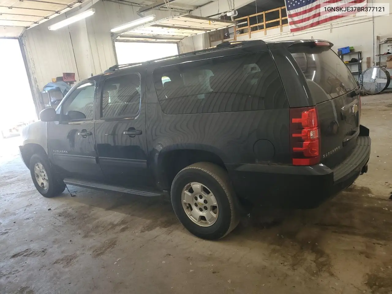 2011 Chevrolet Suburban K1500 Lt VIN: 1GNSKJE37BR377121 Lot: 55784495