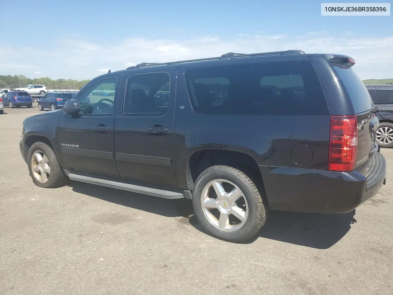 2011 Chevrolet Suburban K1500 Lt VIN: 1GNSKJE36BR358396 Lot: 55904835
