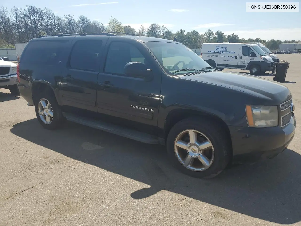 2011 Chevrolet Suburban K1500 Lt VIN: 1GNSKJE36BR358396 Lot: 55904835