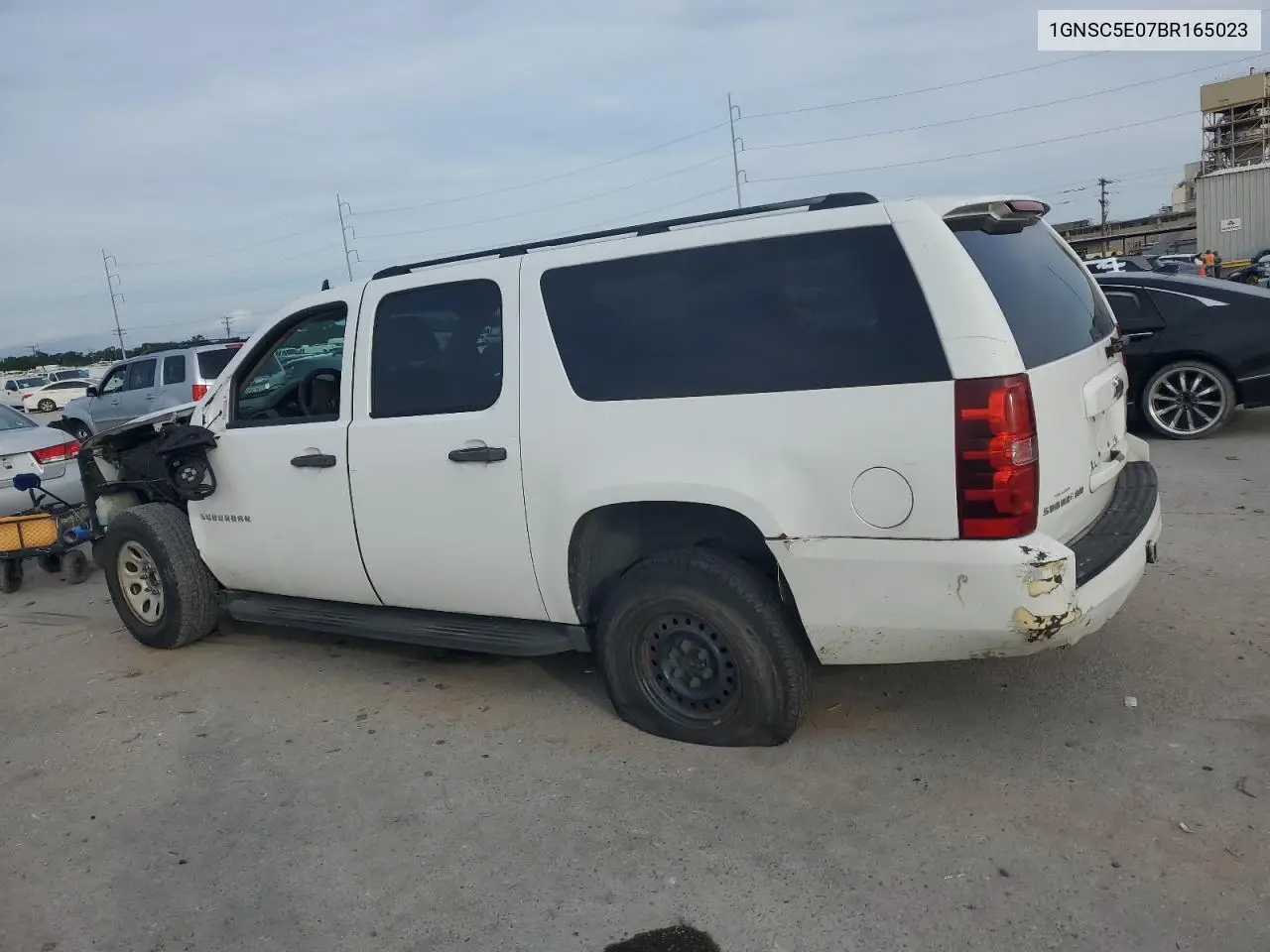 2011 Chevrolet Suburban C1500 VIN: 1GNSC5E07BR165023 Lot: 62527245
