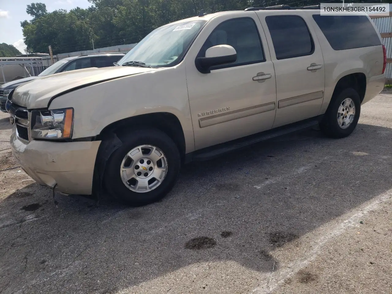 2011 Chevrolet Suburban K1500 Ls VIN: 1GNSKHE30BR154492 Lot: 62687985