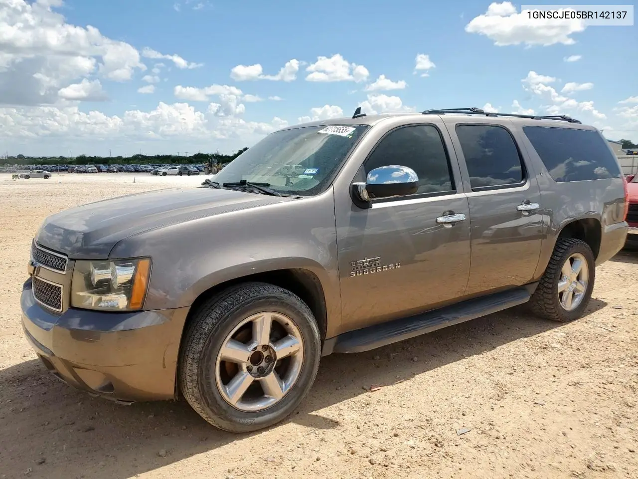 2011 Chevrolet Suburban C1500 Lt VIN: 1GNSCJE05BR142137 Lot: 62715655