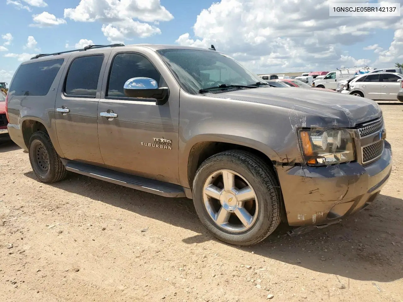 2011 Chevrolet Suburban C1500 Lt VIN: 1GNSCJE05BR142137 Lot: 62715655