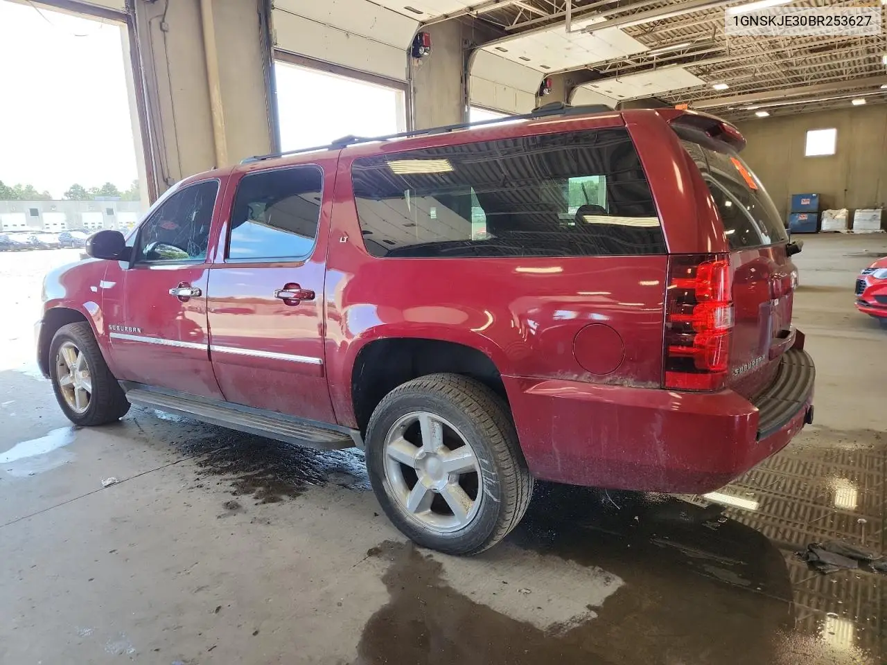 2011 Chevrolet Suburban K1500 Lt VIN: 1GNSKJE30BR253627 Lot: 63572355