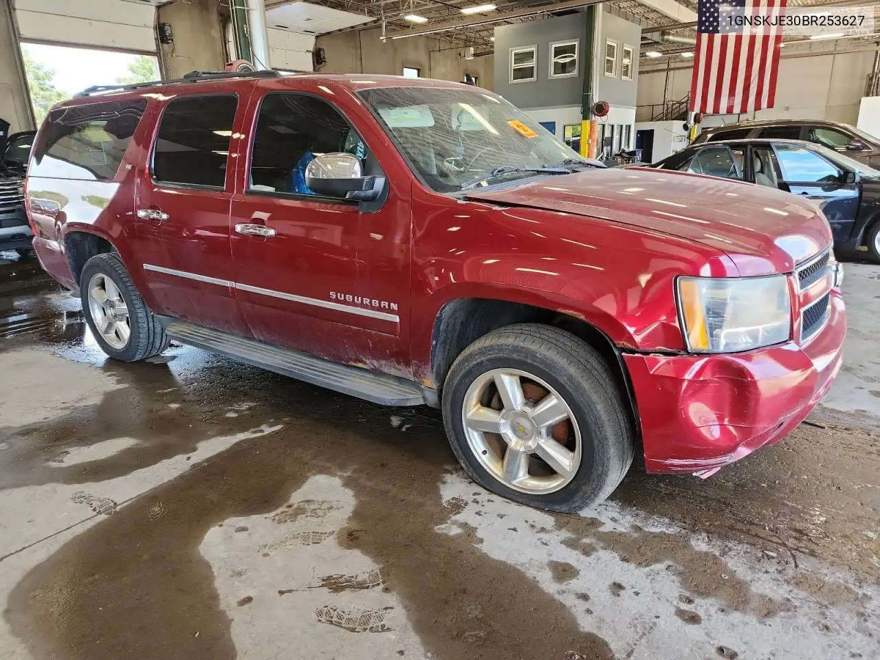 2011 Chevrolet Suburban K1500 Lt VIN: 1GNSKJE30BR253627 Lot: 63572355