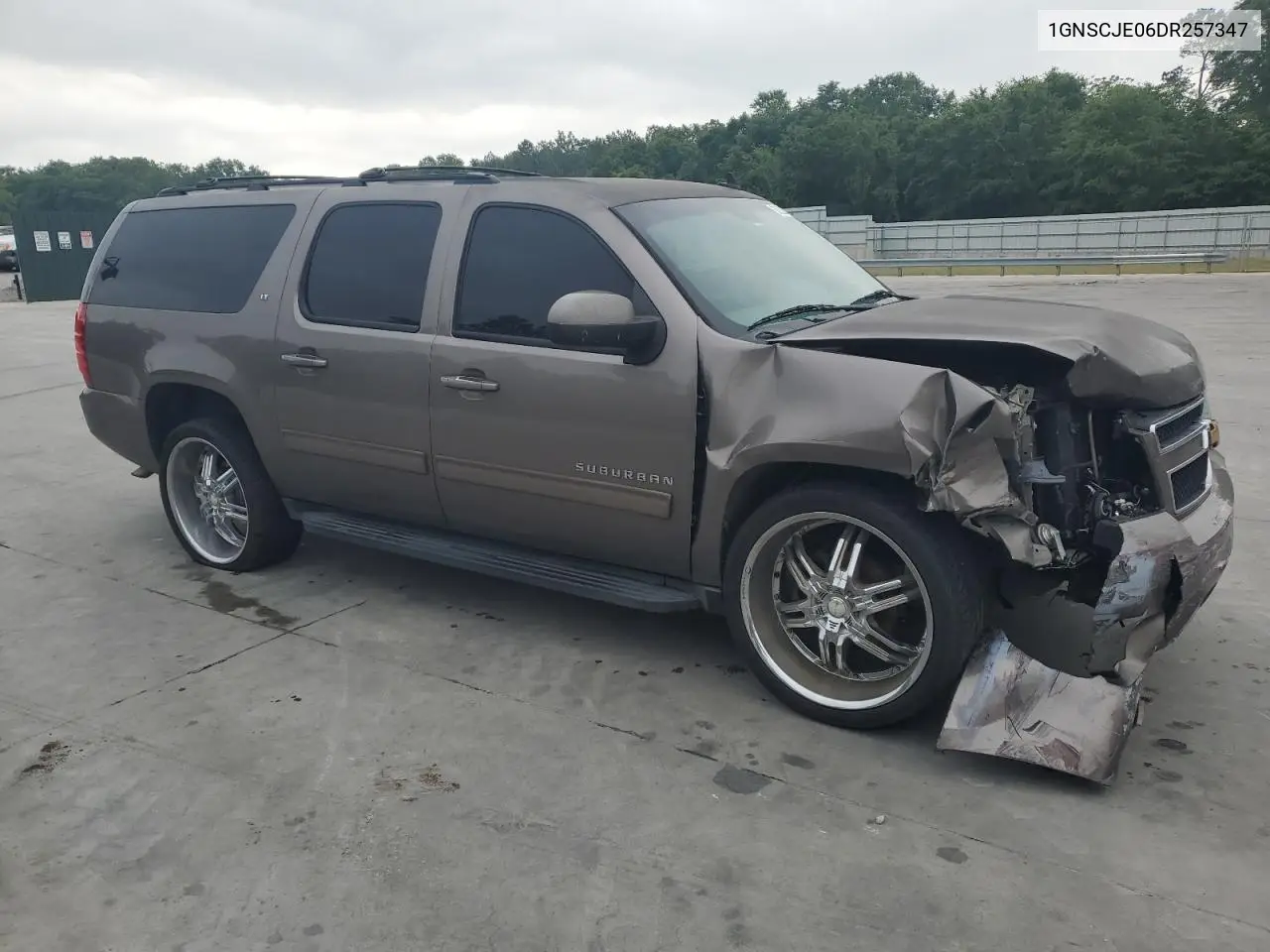 2013 Chevrolet Suburban C1500 Lt VIN: 1GNSCJE06DR257347 Lot: 56209335