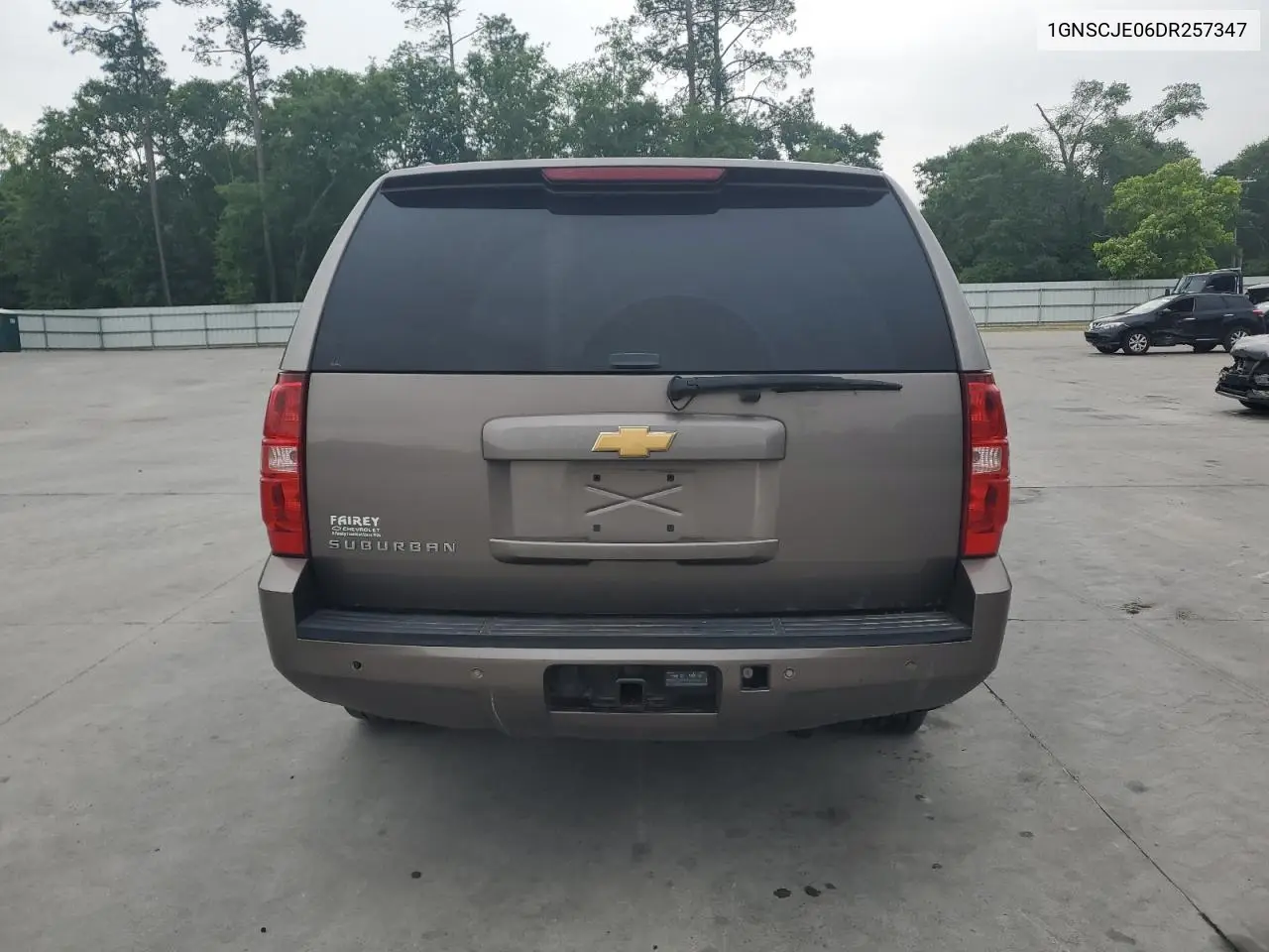 2013 Chevrolet Suburban C1500 Lt VIN: 1GNSCJE06DR257347 Lot: 56209335