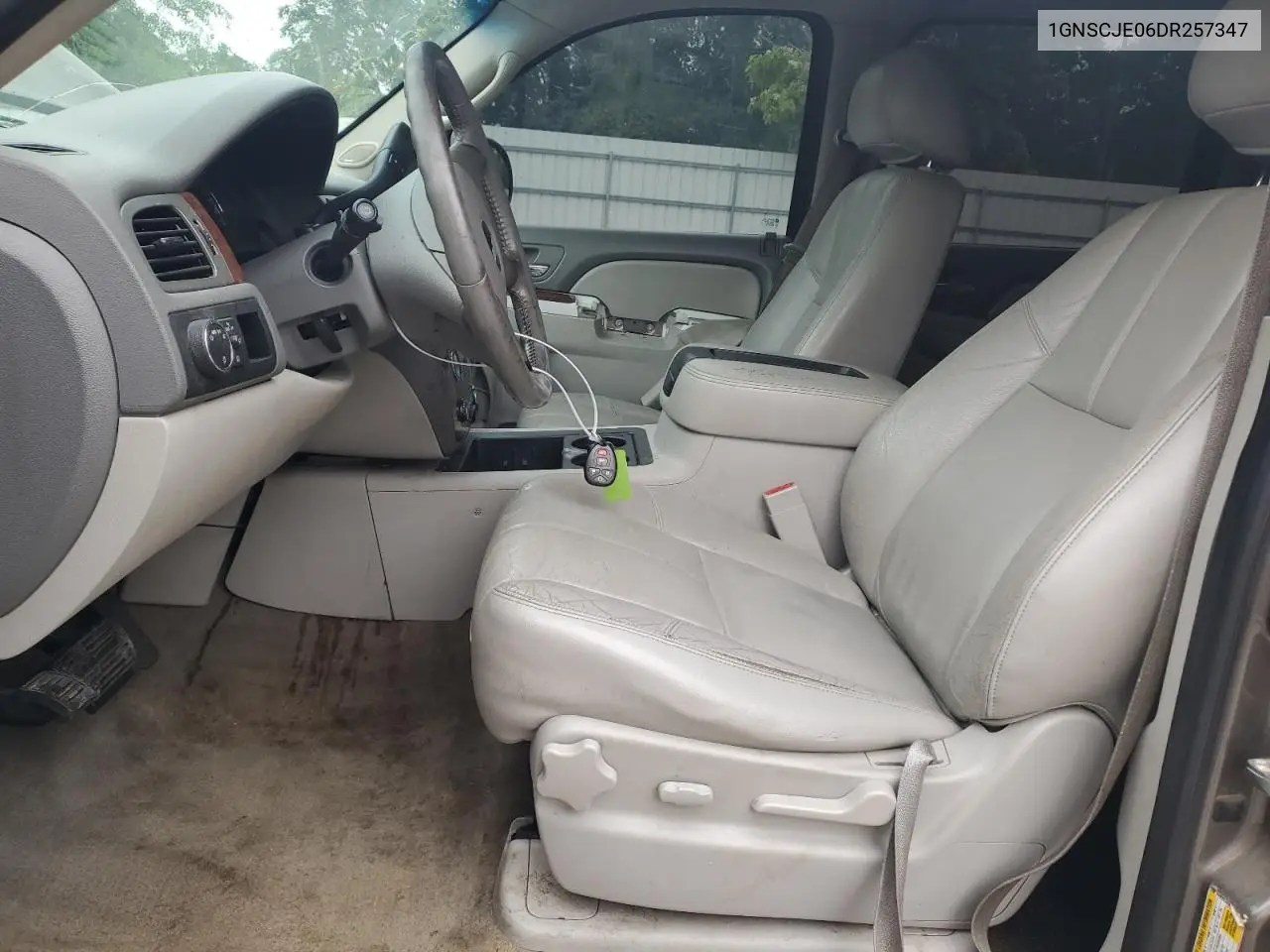 2013 Chevrolet Suburban C1500 Lt VIN: 1GNSCJE06DR257347 Lot: 56209335