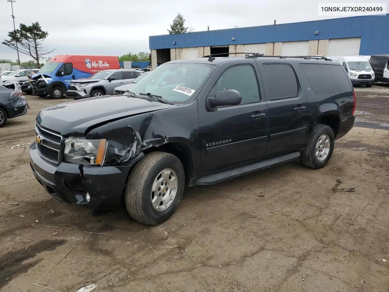 2013 Chevrolet Suburban K1500 Lt VIN: 1GNSKJE7XDR240499 Lot: 56840915