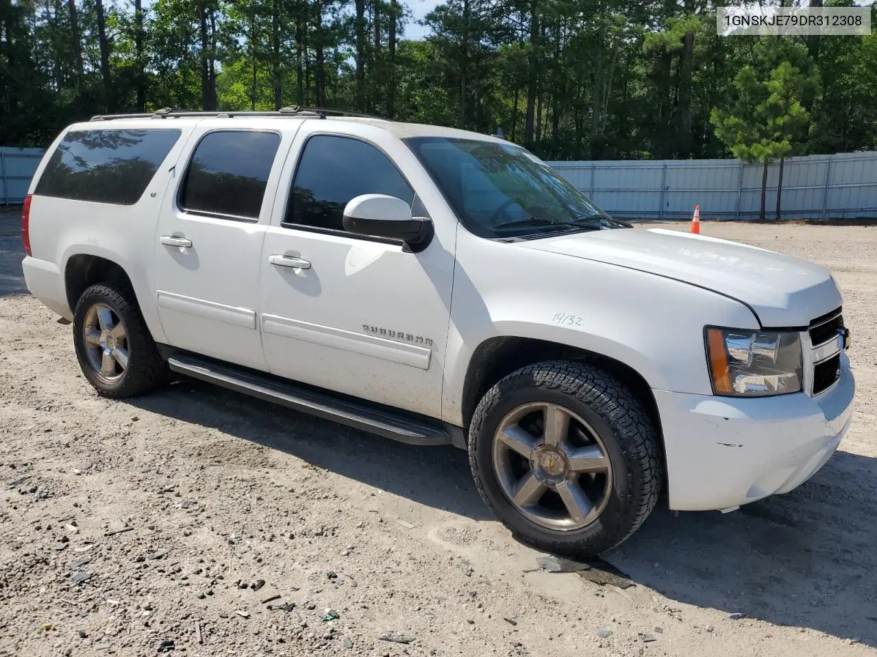 2013 Chevrolet Suburban K1500 Lt VIN: 1GNSKJE79DR312308 Lot: 61052045