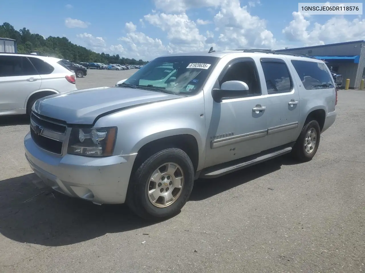 2013 Chevrolet Suburban C1500 Lt VIN: 1GNSCJE06DR118576 Lot: 61928635