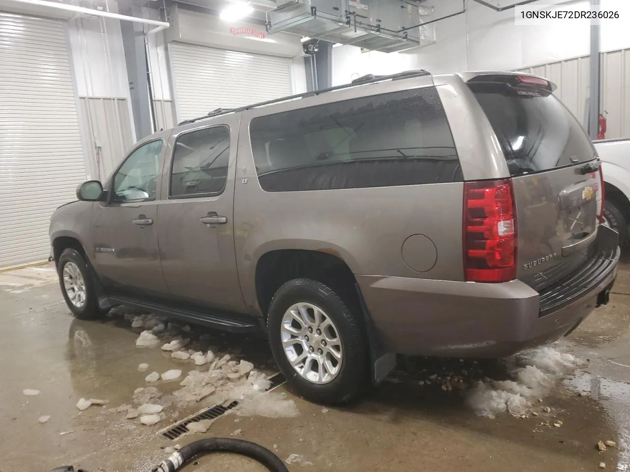 2013 Chevrolet Suburban K1500 Lt VIN: 1GNSKJE72DR236026 Lot: 86153104