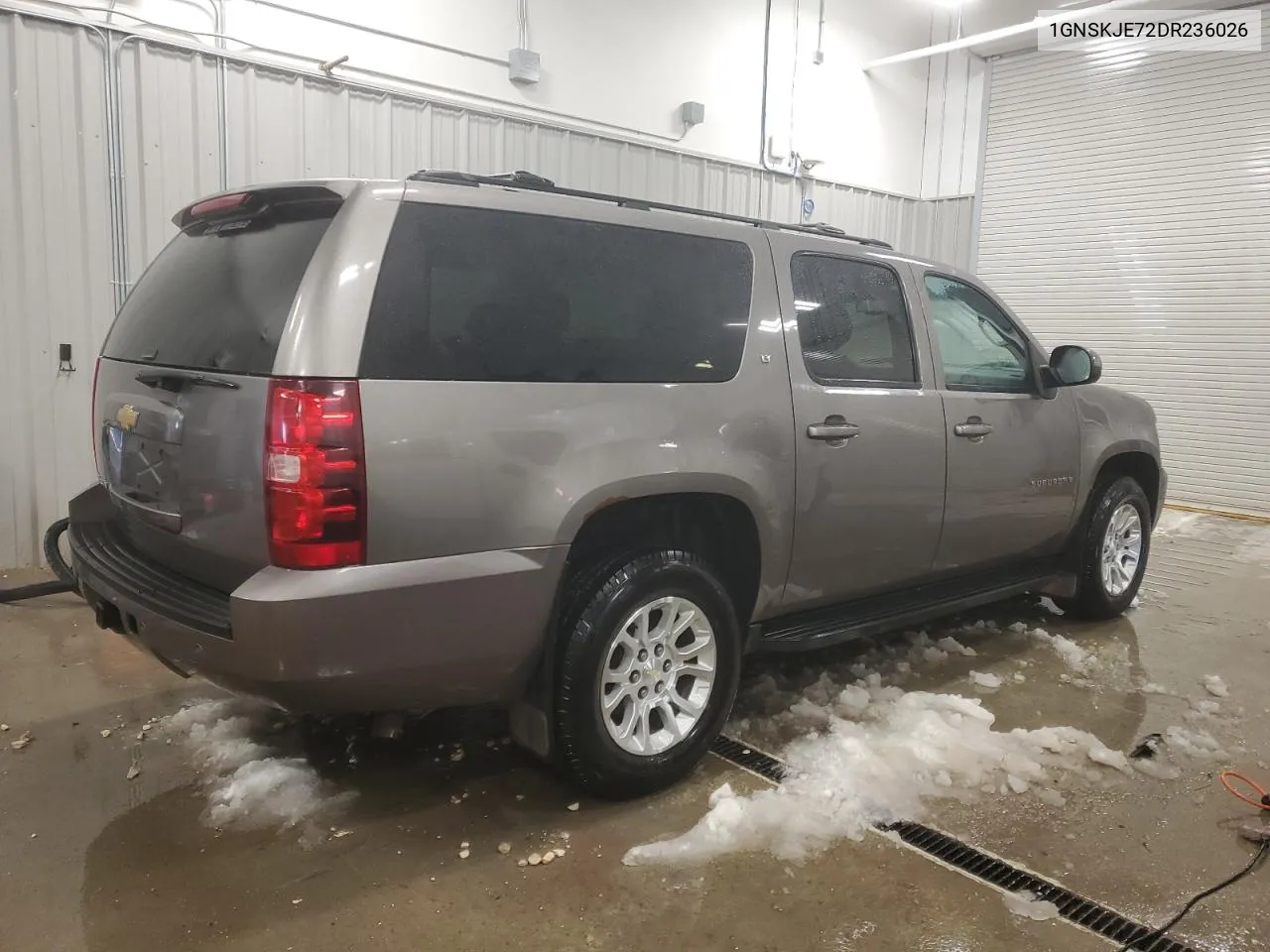 2013 Chevrolet Suburban K1500 Lt VIN: 1GNSKJE72DR236026 Lot: 86153104