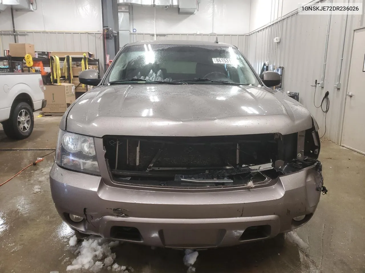 2013 Chevrolet Suburban K1500 Lt VIN: 1GNSKJE72DR236026 Lot: 86153104