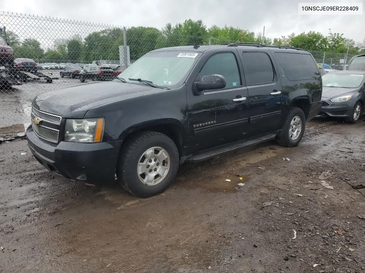 2014 Chevrolet Suburban C1500 Lt VIN: 1GNSCJE09ER228409 Lot: 55901885