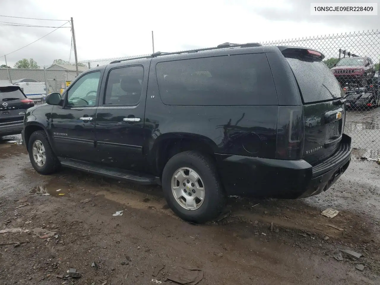 2014 Chevrolet Suburban C1500 Lt VIN: 1GNSCJE09ER228409 Lot: 55901885