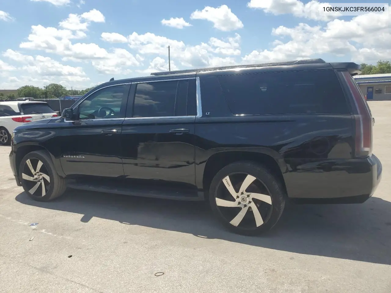 2015 Chevrolet Suburban K1500 Lt VIN: 1GNSKJKC3FR566004 Lot: 56903565