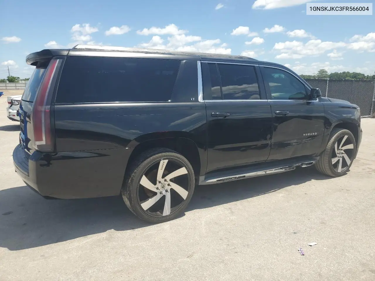 2015 Chevrolet Suburban K1500 Lt VIN: 1GNSKJKC3FR566004 Lot: 56903565