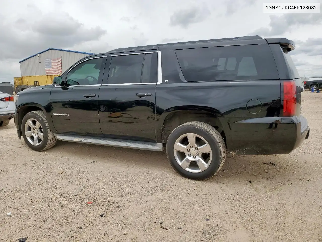 2015 Chevrolet Suburban C1500 Lt VIN: 1GNSCJKC4FR123082 Lot: 62708765