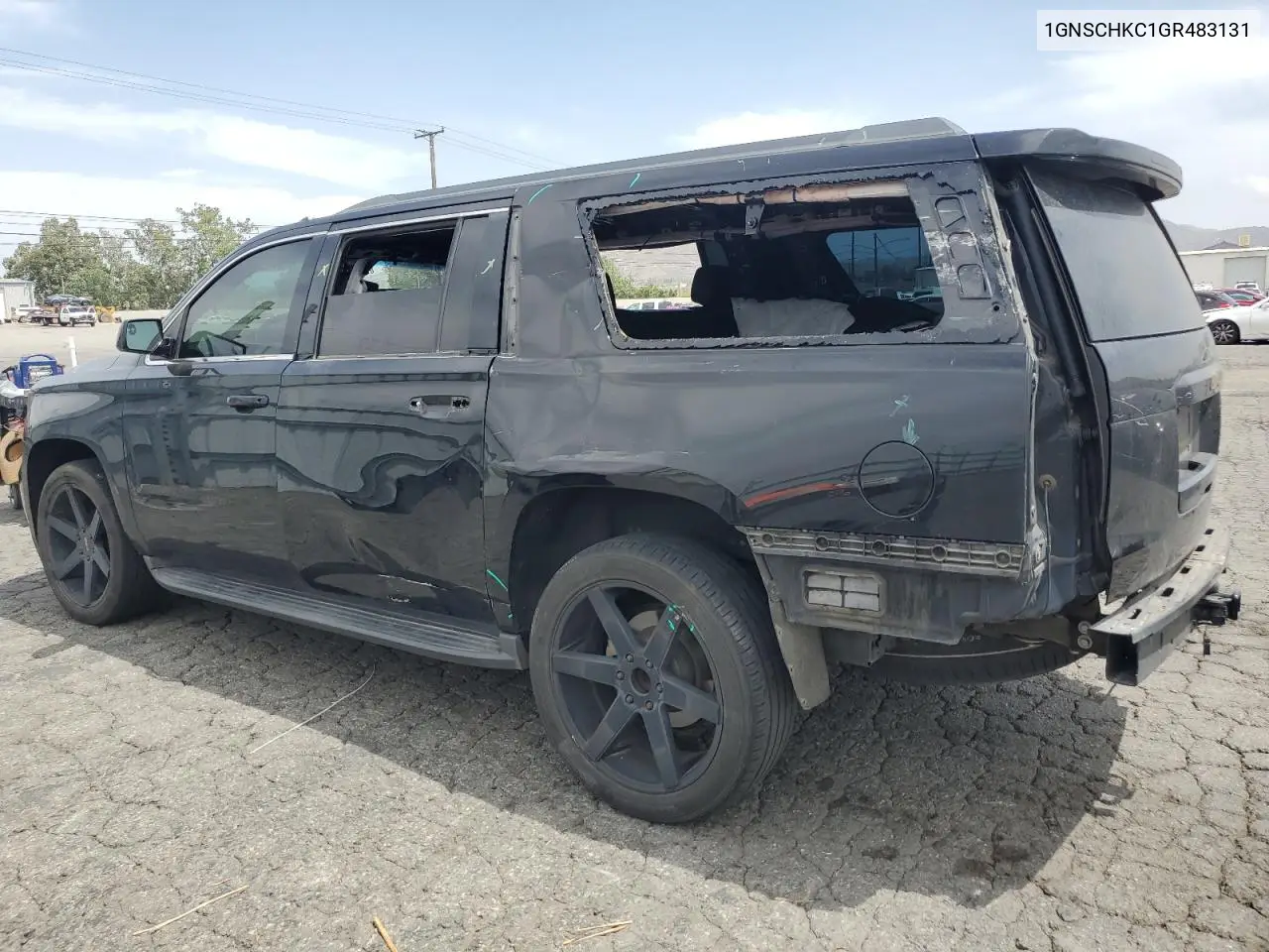 2016 Chevrolet Suburban C1500 Lt VIN: 1GNSCHKC1GR483131 Lot: 56422465