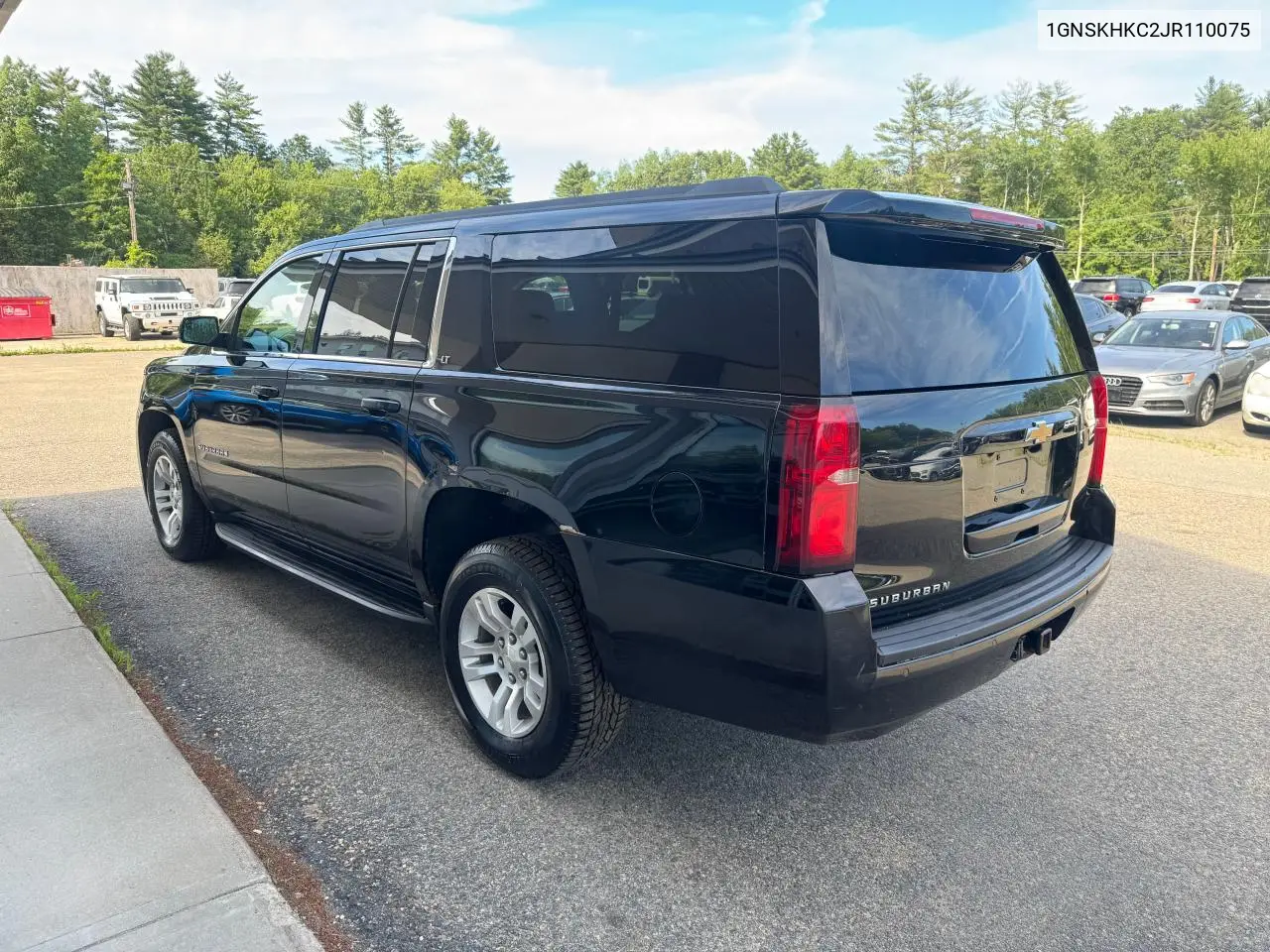 2018 Chevrolet Suburban K1500 Lt VIN: 1GNSKHKC2JR110075 Lot: 63143035
