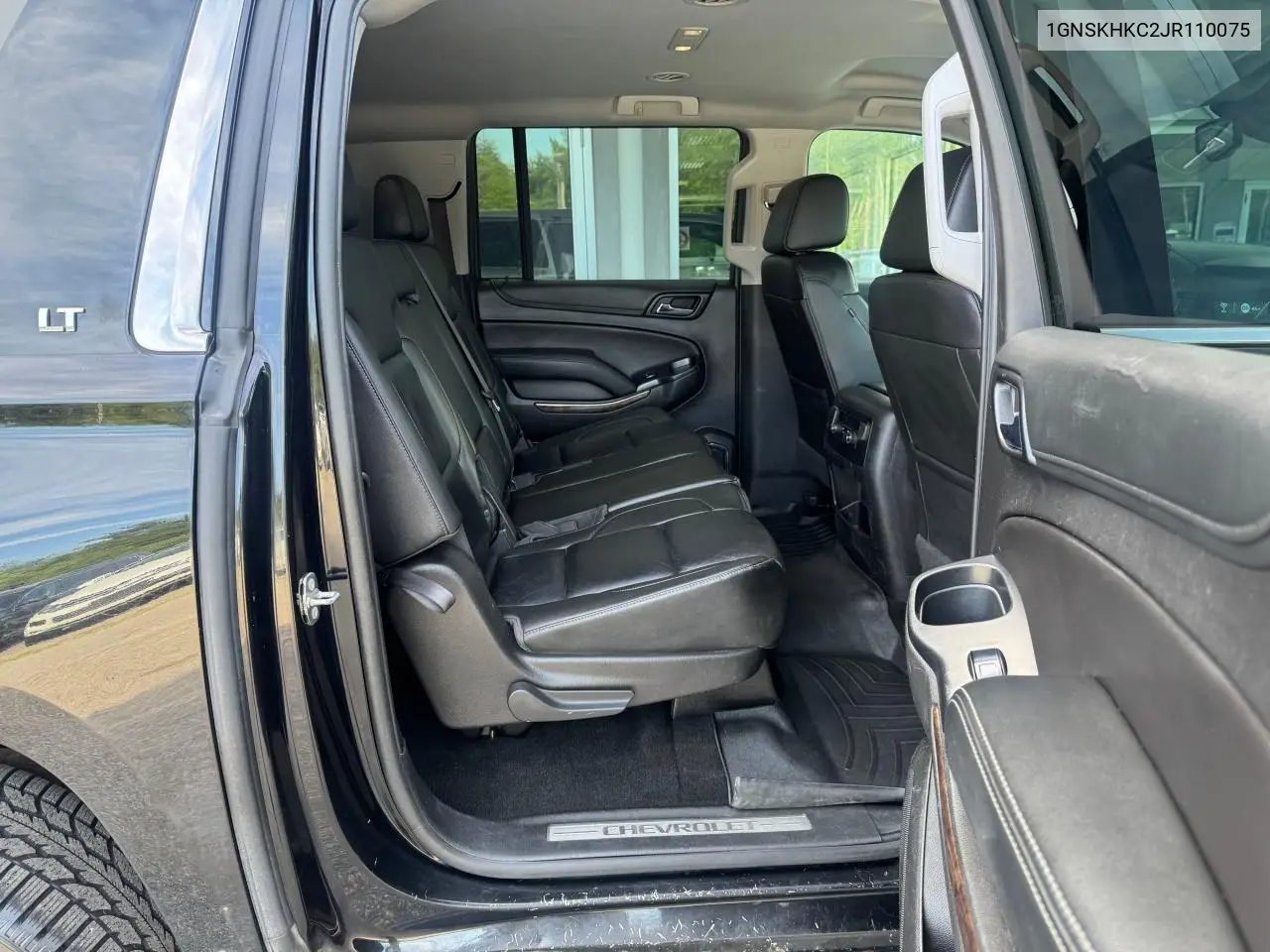 2018 Chevrolet Suburban K1500 Lt VIN: 1GNSKHKC2JR110075 Lot: 63143035